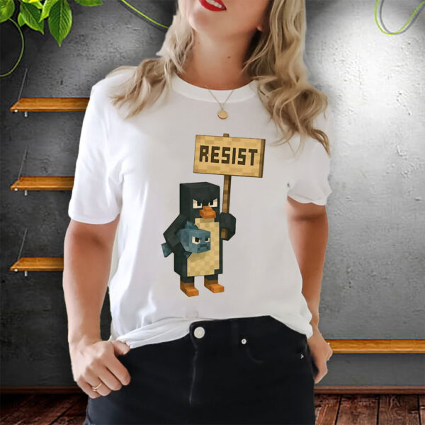 Funny Penguins Resist Minecraft T-Shirt