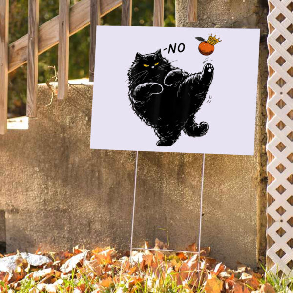 No Kings in America Black Cat 2025 Yard Sign
