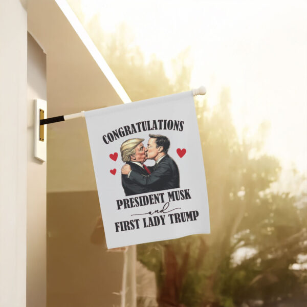 Anti-Trump-Flag,-First-Lady-Trump-Flag-us