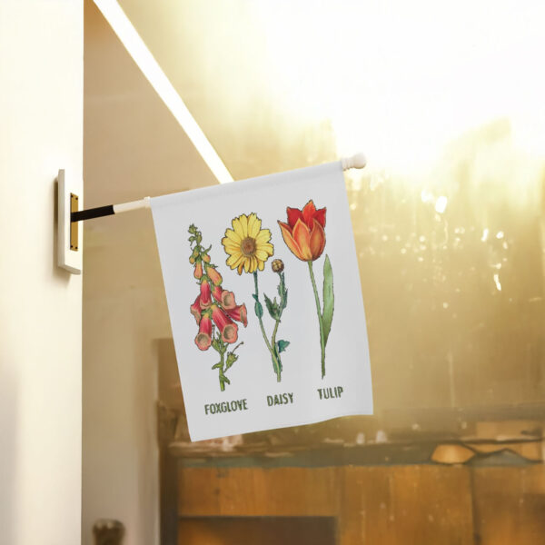 Anti-Trump-Flag,-Foxglove-Daisy-Tulip-Flag