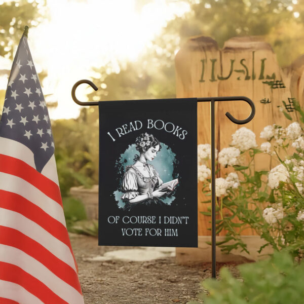 Anti-Trump-Flag,-I-Read-Books-Flags