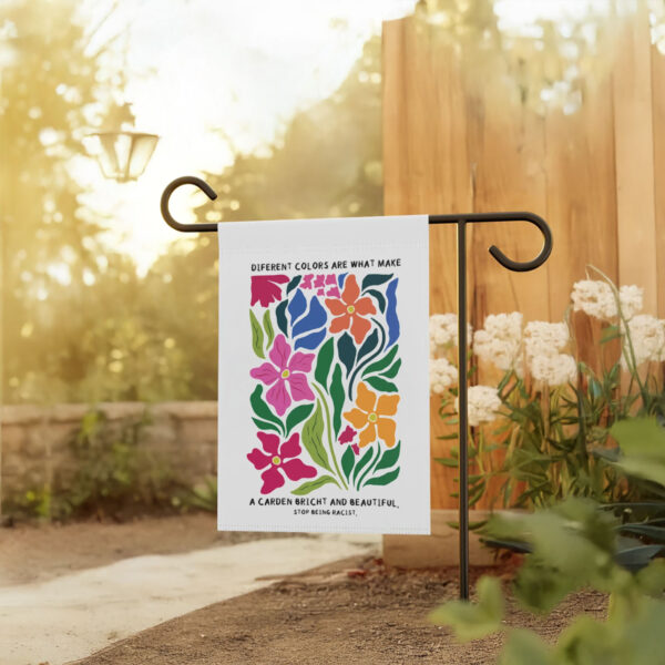 Anti-Trump-Flag,-Make-A-Garden-Bright-And-Beautiful-Flags