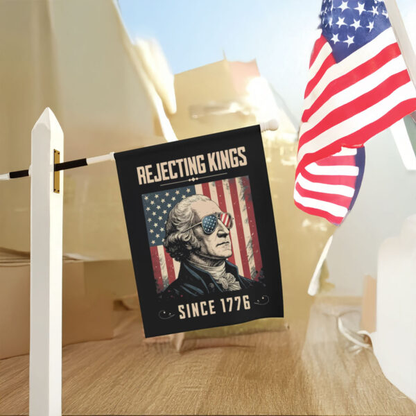 Anti-Trump-Flag,-Rejecting-Kings-Flag