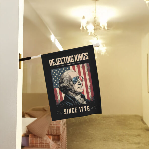 Anti-Trump-Flag,-Rejecting-Kings-Flags