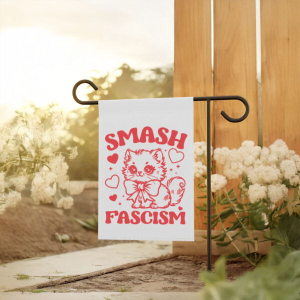 Anti-Trump-Flag,-Smash-Fascism-Flag