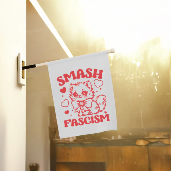 Anti-Trump-Flag,-Smash-Fascism-Flag-usa