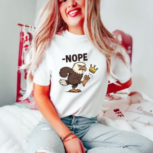 Anti-Trump-Shirt,-No-Kings-in-America-Bald-Eagle-Shirts