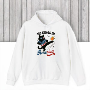 Anti-Trump-Shirt,-No-Kings-in-America-Black-Cat-Shirt-usa