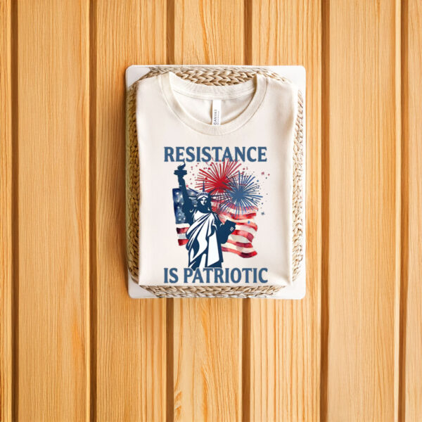 Anti-Trump-Shirt,-Resistance-Is-Patriotic-Tee-us