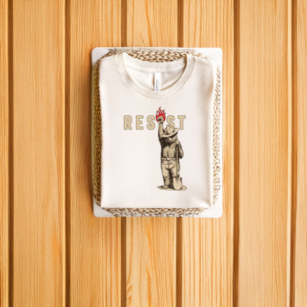 Anti-Trump-Shirt,-Smokey-Bear-Resist-Shirt