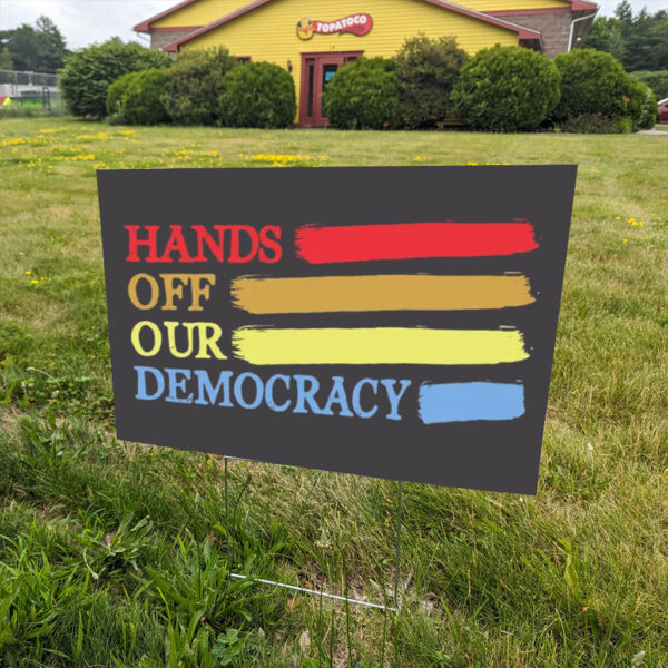 Hands-Off-Protest-Yard-Sign-Save-Public-Lands,-Medicare-Social-Security,-Free-Speech